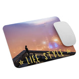 Tapis de souris life style Ville dans la brume et grimpeur urbain Home Travel World Store