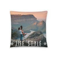 Coussin Life style ( Aventuriers, et coucher de soleil dans les montagnes ) Home Travel World Store