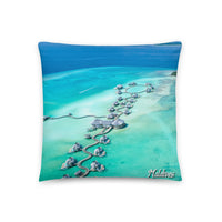 Coussin premium Maldives (Poisson tropicaux et hôtel de luxe dans lagon paradisiaque) Home Travel World Store
