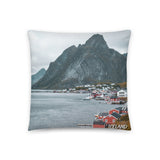Coussin Island (Reine village et la cascade de Skógafoss) Home Travel World Store