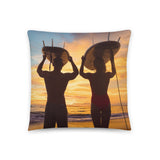 Coussin premium (Couple de Surfer) Home Travel World Store