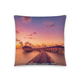 Coussin premium Maldives (Coucher de soleil sur bungalow de luxe) Home Travel World Store