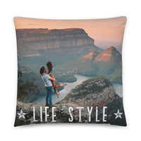 Coussin Life style ( Aventuriers, et coucher de soleil dans les montagnes ) Home Travel World Store