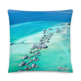 Coussin premium Maldives (Poisson tropicaux et hôtel de luxe dans lagon paradisiaque) Home Travel World Store