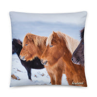 Coussin Island (Nature sauvage et chevaux islandais) Home Travel World Store