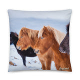 Coussin Island (Nature sauvage et chevaux islandais) Home Travel World Store