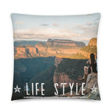 Coussin Life style ( Aventuriers, et coucher de soleil dans les montagnes ) Home Travel World Store